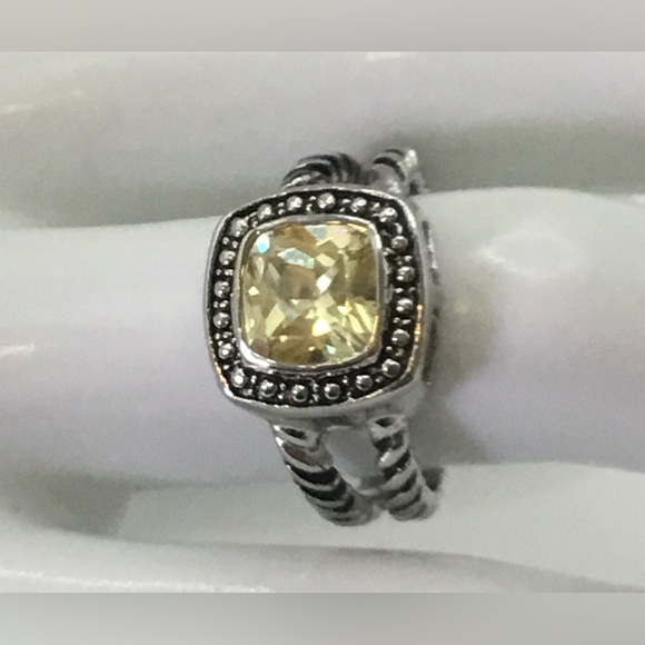 SILVERTONE DOUBLE BAND YELLOW GEMSTONE COCKTAIL RING SIZE 8 - Picture 2 of 2